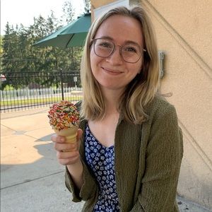 Meet your Posher, Alyssa